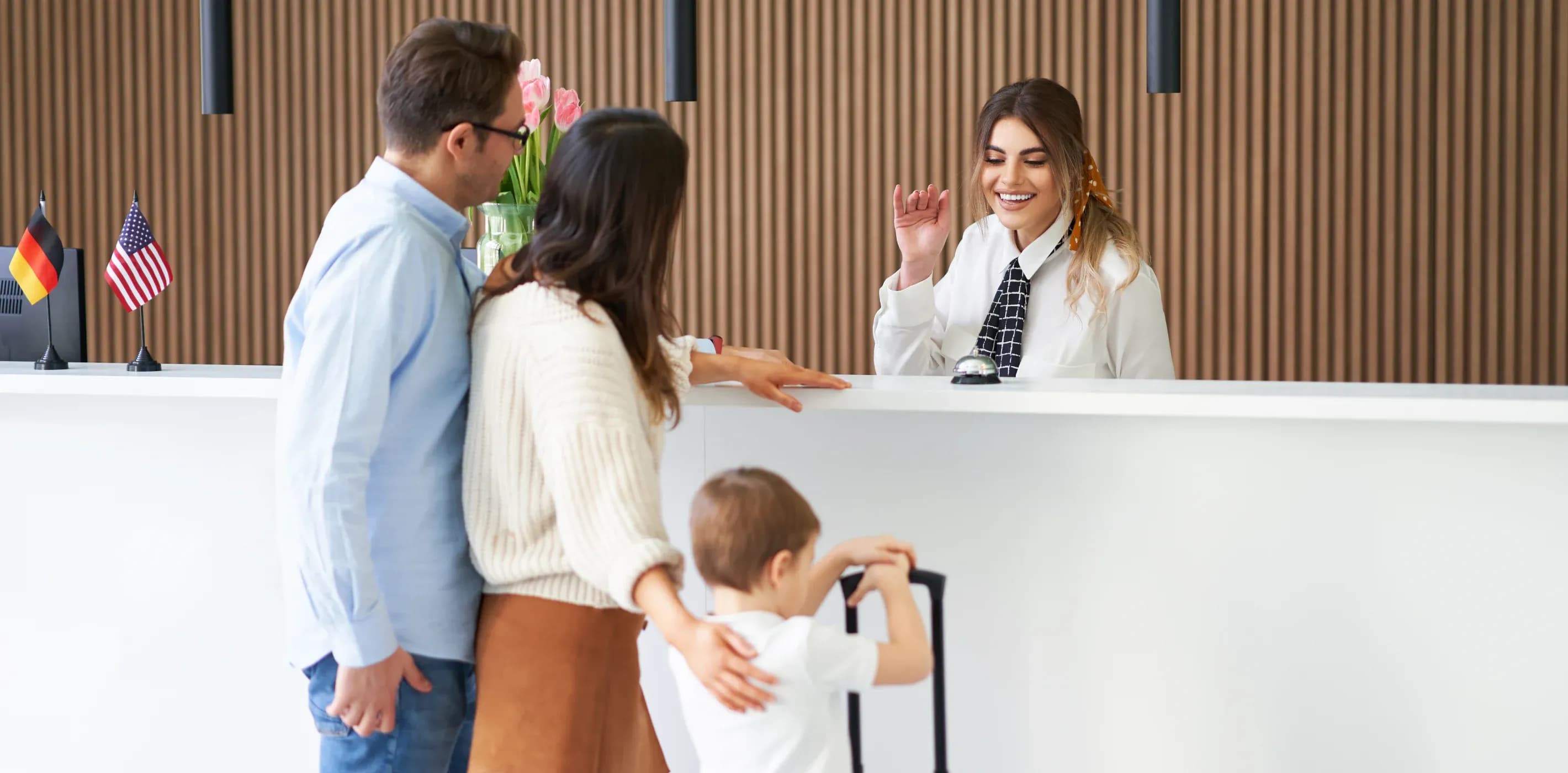 How to Welcome Guests in a Hotel? Best Strategies and Practices
